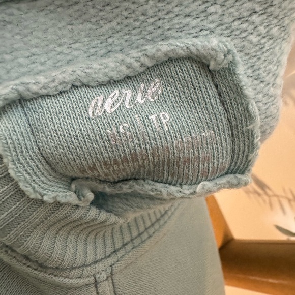 Aerie Oversized Crew Sweater - Size XS - Picture 3 of 5